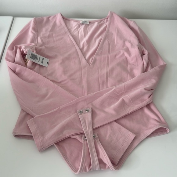 NEW WILFRED Lily Go To Long Sleeve Bodysuit Poetic Pink Rose Tencel M | NWT - Picture 2 of 7